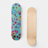 Farbenfrohe Kreise Skateboard (Vorderseite)