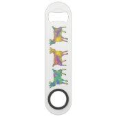 Farbenfrohe Künstlerische Ziegen, Stehend auf Ding Speed Flaschenöffner (Rückseite)