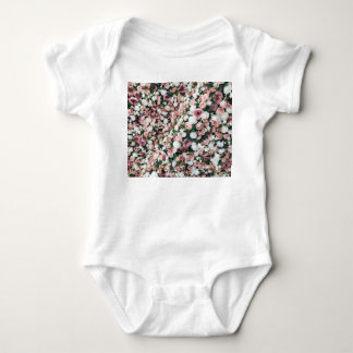 Farbenfrohe künstliche Blume: lebhafter Hintergrun Baby Strampler