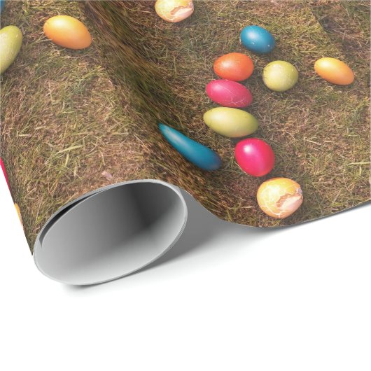 Farbenfrohe lackierte Eier im Garten, Ostereier Geschenkpapier (Rolleneckpunkt)