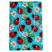 Farbenfrohe Ladybug-Muster mit Blume Mittlere Geschenktüte (Rückseite)