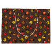 Farbenfrohe Ladybugs auf braun Große Geschenktüte (Rückseite)