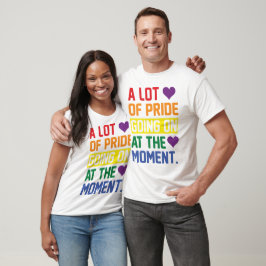 Farbenfrohe LGBTQ+-Regenbogenforelle mit benutzerd T-Shirt