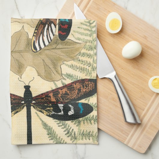 Farbenfrohe Libellen über den Blätter schweben Handtuch (Viertel Falte)