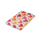 Farbenfrohe Liebe Muster Badematte (Schrägansicht)