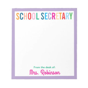 Farbenfrohe Lila Schulsekretärin vom Schreibtisch  Notizblock