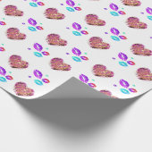 Farbenfrohe Lippen mit Liebe & Kisses Geschenkpapier (Ecke)