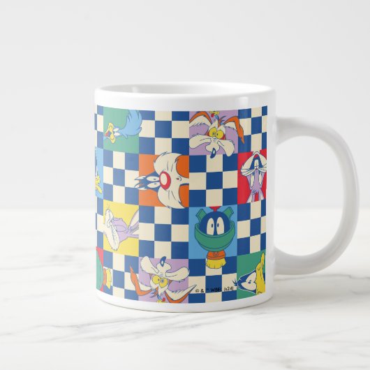 Farbenfrohe LOONEY TUNES™ Schachbrett Toss Pattern Jumbo-Tasse (Rechts)