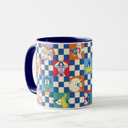 Farbenfrohe LOONEY TUNES™ Schachbrett Toss Pattern Tasse (Vorderseite Links)