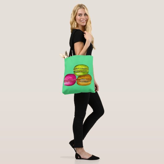 Farbenfrohe Macarons Aquarellkunst funky Tasche (Am Model)