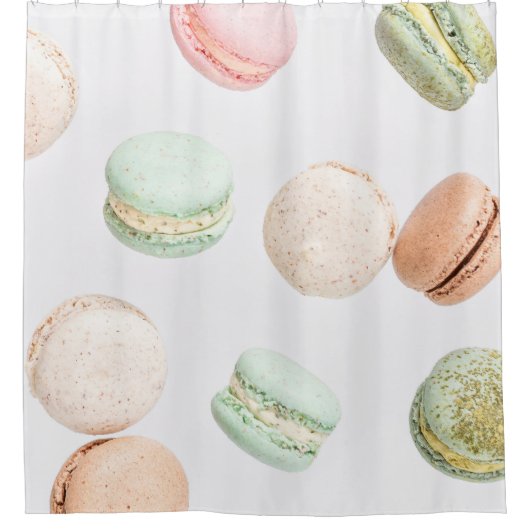 Farbenfrohe Macarons: Süß fallendes Muster. Duschvorhang (Vorderseite)