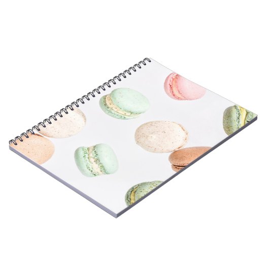 Farbenfrohe Macarons: Süß fallendes Muster. Notizblock (Linke Seite)