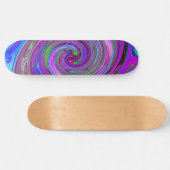 Farbenfrohe Magenta Swirl Retro Abstraktes Design Skateboard (Horizontal)