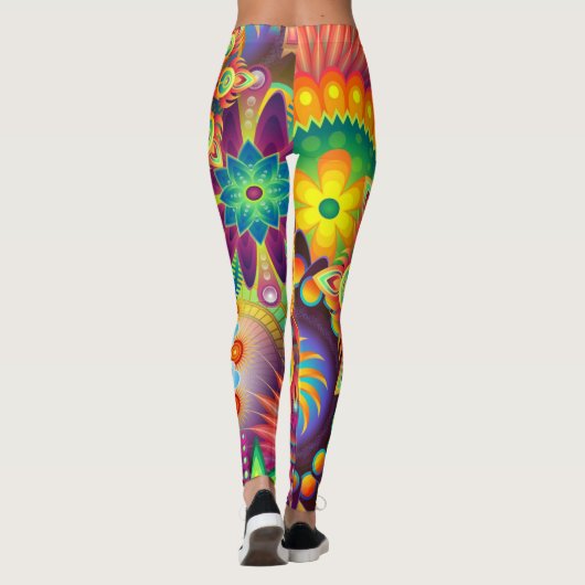 Farbenfrohe Mandala Capri Leggings (Rückseite)