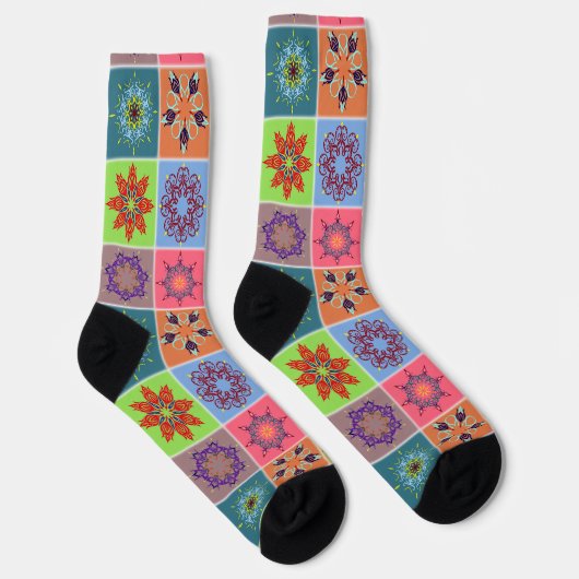 Farbenfrohe Mandala Tile Pattern - Boho Geometric Socken (Rechts)