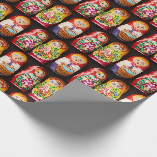 Farbenfrohe Matryoshka Dolls Geschenkpapier (Ecke)