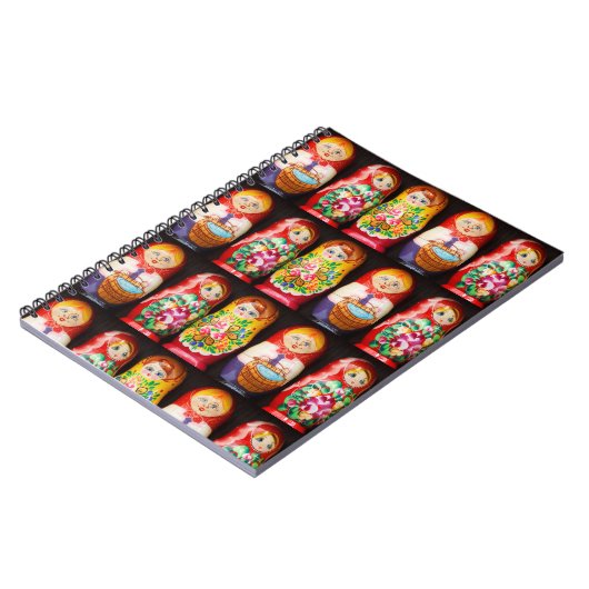 Farbenfrohe Matryoshka Dolls Notizblock (Linke Seite)