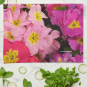 Farbenfrohe Medley Pink Blue Lila Primula Blume Geschirrtuch (Gefaltet)