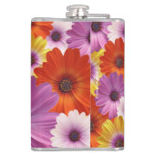 Farbenfrohe Medley von African Daisies Blume Flachmann (Rückseite)