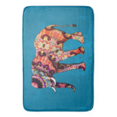 Farbenfrohe, mehrfarbige Elefanten auf blauem Hint Badematte (Vorderseite Vertikal)