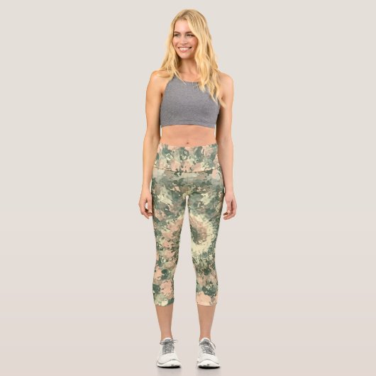 Farbenfrohe militärische Auseinandersetzung Capri Leggings (Vorderseite)