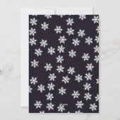 Farbenfrohe moderne Winterbaumen Schnee Frohe Weih Feiertagskarte (Rückseite)