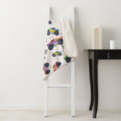 Farbenfrohe Monster Trucks Rennmuster Sherpadecke (Beispiel)