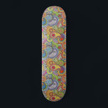 Farbenfrohe Musterskateboard Skateboard<br><div class="desc">Ein Vintages Retro-buntes Boho Paisley Muster königsblau grün und schwarz Skateboard. Niedlich und skurril.</div>