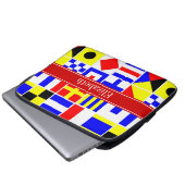 Farbenfrohe Nautic Signal Flags Roter Name Monogra Laptopschutzhülle (Vorne Knopf)