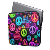 Farbenfrohe Neon Peace Pattern Laptopschutzhülle (Vorderseite Links)