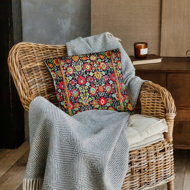 Farbenfrohe Orientalisch-Ruderaussicht Kissen (Von Creator hochgeladen)