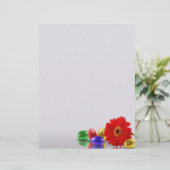 Farbenfrohe Ostereier mit Gerbera (Stehend Vorderseite)