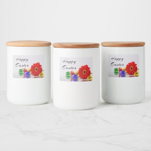 Farbenfrohe Ostereier mit Gerbera Lebensmitteletikett (Flaschen)