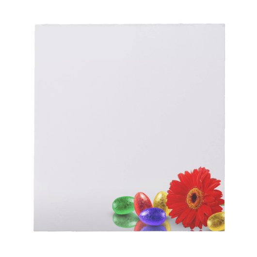 Farbenfrohe Ostereier mit Gerbera Notizblock (Vorderseite)