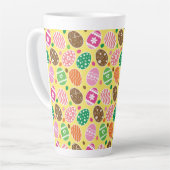 Farbenfrohe Ostereier Muster Gelber Hintergrund Milchtasse (Linke Ecke)