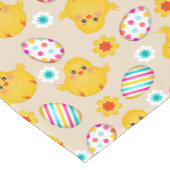 Farbenfrohe Ostereier und -gestänge Kurzer Tischläufer (Ecke)