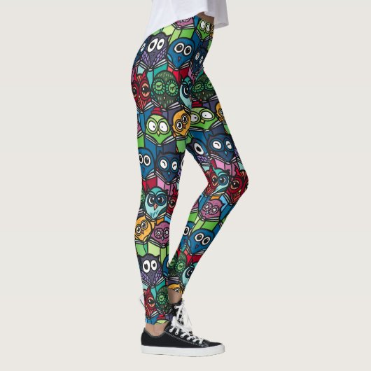 Farbenfrohe Owls lesen Niedliches nahtloses Muster Leggings (Rechts)