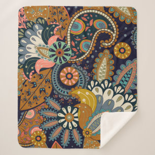 Farbenfrohe Paisley: Indische Tapete mit Blumenmus Sherpadecke