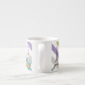Farbenfrohe Pariser Macarons Eiffelturm Monogram Espressotasse (Rückseite)