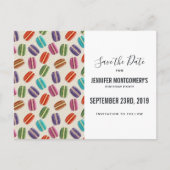 Farbenfrohe Pariser Macarons-Muster Save the Date Postkarte (Vorderseite)