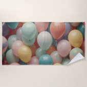 Farbenfrohe Party Balloons Muster Strandtuch (Vorderseite)