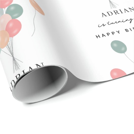 Farbenfrohe Pastel Balloons Modernes Geburtsnamens Geschenkpapier (Rolleneckpunkt)