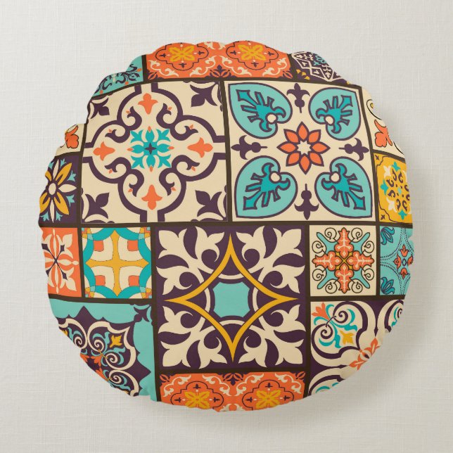 Farbenfrohe Patchwork Islam Motifs Tile Rundes Kissen (Vorderseite)