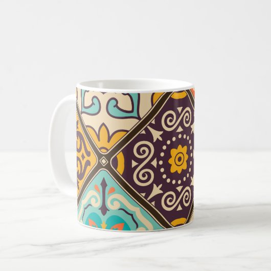 Farbenfrohe Patchwork: Majolica Fliesendesign Kaffeetasse (Vorderseite Links)