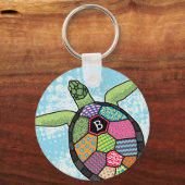 Farbenfrohe Patchwork-Muster Monogram Sea Turtle Schlüsselanhänger (Vorderseite)