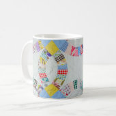 Farbenfrohe Patchwork-Steppdecke Kaffeetasse (Vorderseite Links)