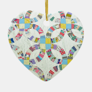 Farbenfrohe Patchwork-Steppdecke Keramik Ornament