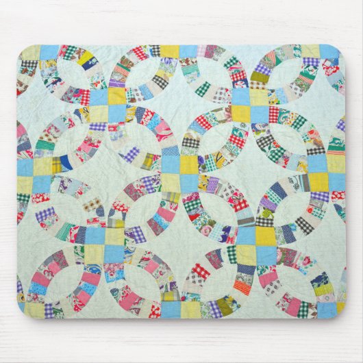 Farbenfrohe Patchwork-Steppdecke Mousepad (Vorne)