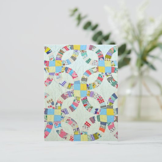 Farbenfrohe Patchwork-Steppdecke Postkarte (Stehend Vorderseite)