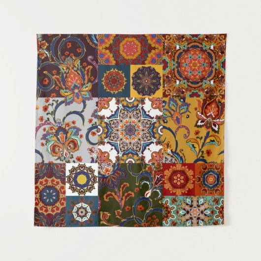 Farbenfrohe Patchwork-Tile: Majolica Pottery Style Wandteppich (Vorderseite)